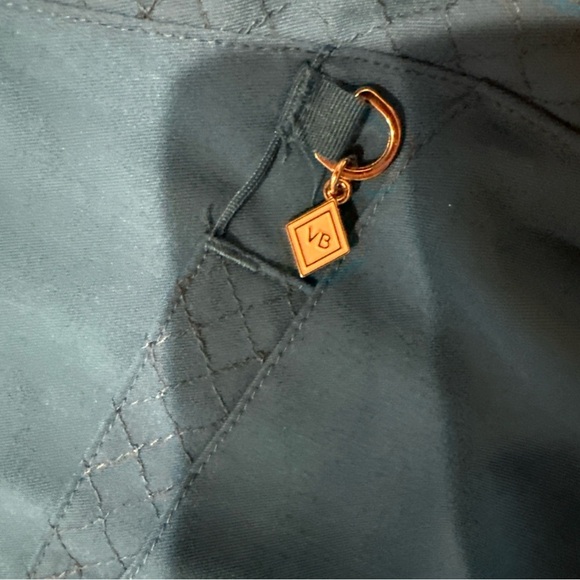 VERA BRADLEY WOMENS SCRUB T SHIRT SMALL BLUE - Picture 2 of 8